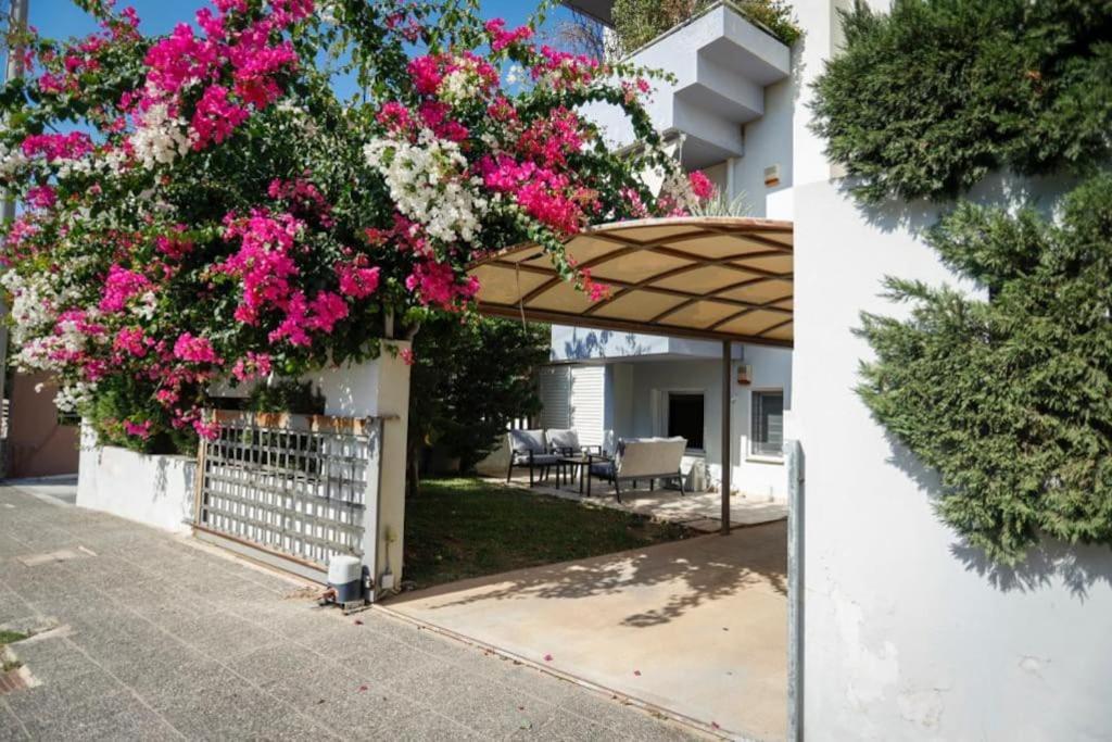 Pame Rentals - Cozy Glyfada Stay With Free Parking Athén Kültér fotó
