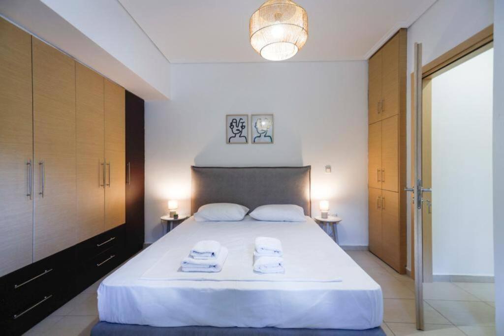 Pame Rentals - Cozy Glyfada Stay With Free Parking Athén Kültér fotó
